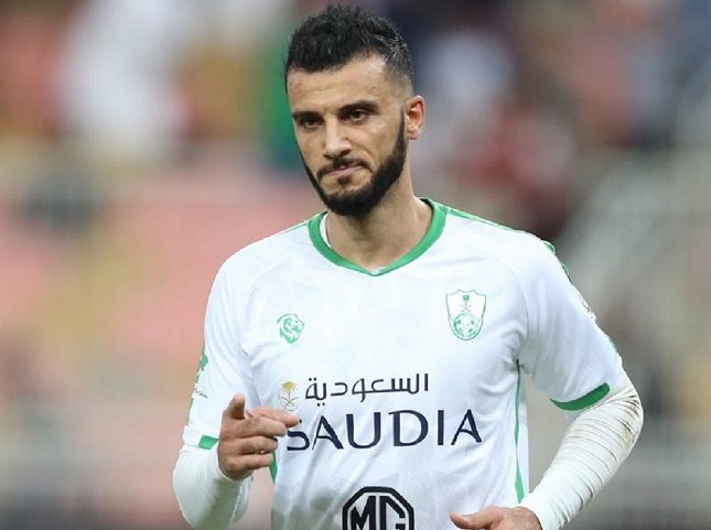 انتقادات جماهيرية لمهاجم الأهلي عمر السومة