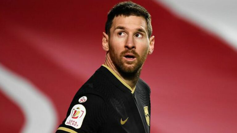 هل خاض مباراته الأخيرة بقميص برشلونة؟.. ميسي يغيب عن التدريبات ولن يلعب ضد إيبار