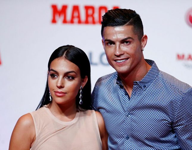 رونالدو في المقدمة.. تعرف على المشاهير الأعلى أجراً في إنستغرام