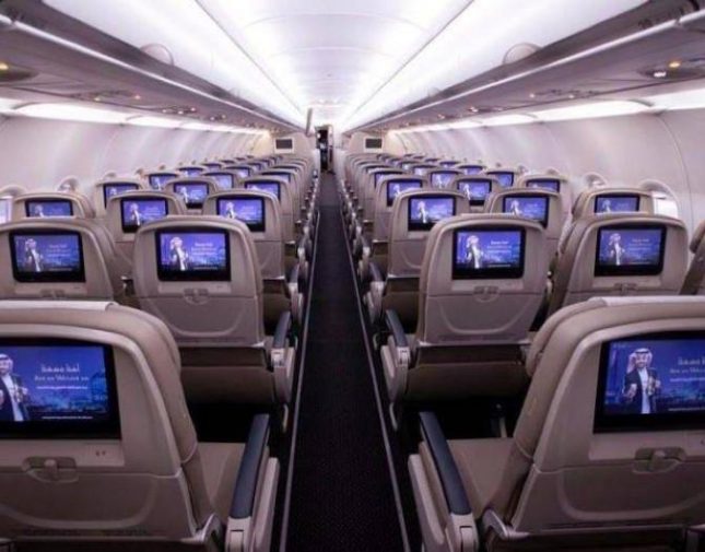 مسافر يكسب قضية ضد الخطوط السعودية بسبب حزام المقعد !