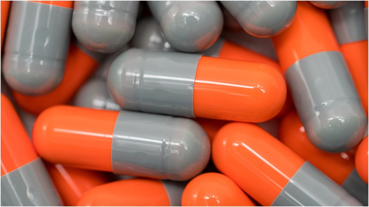 ما يجب أن تعرفيه قبل معالجة حب الشباب بدواء سيفاليكسين