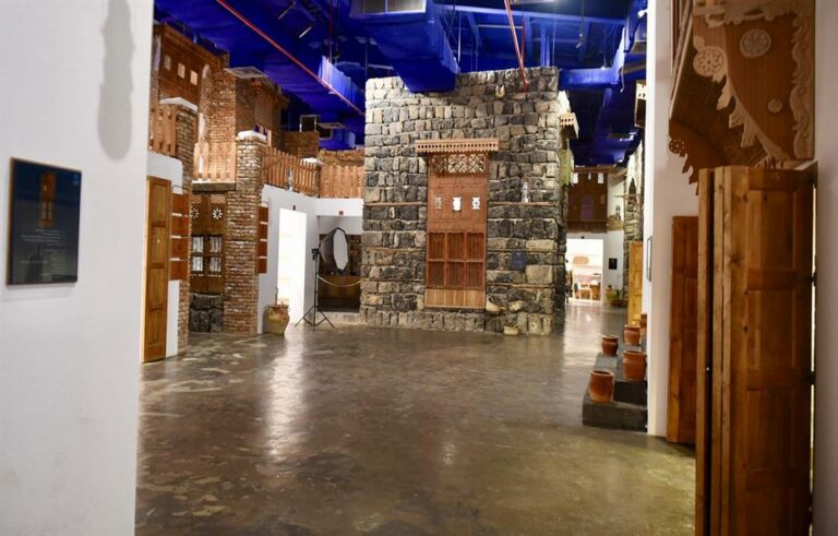 من 430 سنة.. إعادة الحياة لـ سويقة أقدم أسواق المدينة بعد اختفائه بسبب الحريق -صور