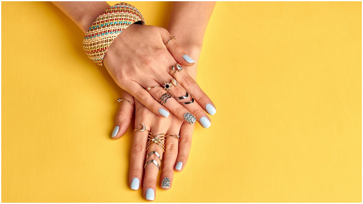 أفكار تساعدك على تجفيف طلاء أظافرك بسرعة