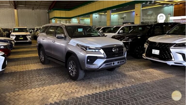 شاهد: وصول تويوتا فورتشنر ديزل 2022 إلى السعودية.. والكشف عن مواصفاتها ومفاجأة بشأن سعرها