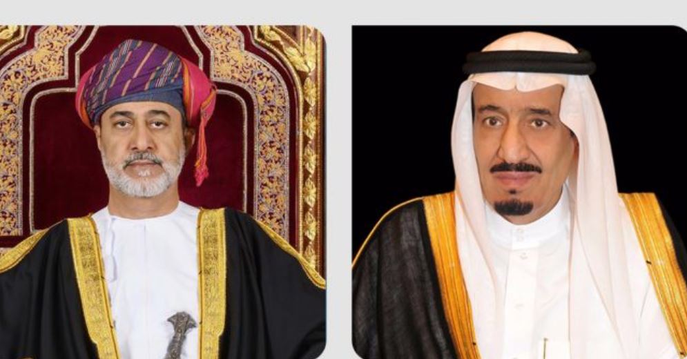 تفاصيل الرسالة الخطية التي تلقاها خادم الحرمين من سلطان عُمان