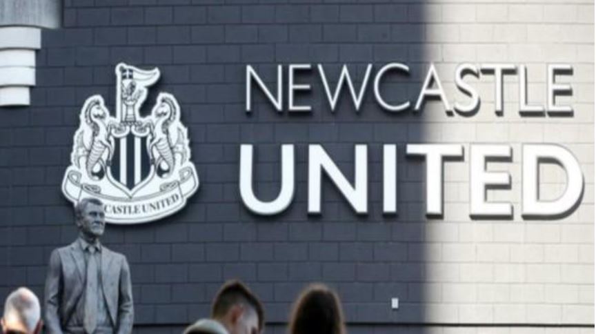 بيان هام من نيوكاسل” للجماهير بشأن الملابس العربية وأغطية الرأس