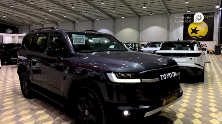 بلون داخلي مميز.. شاهد موصفات سيارة لاند كروزر GR- 2022 والكشف عن سعرها المفاجئ
