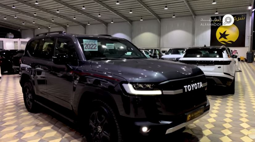 بلون داخلي مميز.. شاهد موصفات سيارة لاند كروزر GR- 2022 والكشف عن سعرها المفاجئ