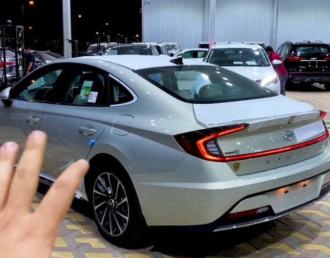 شاهد: سيارة هيونداي سوناتا ستاندر 2022.. والكشف عن مواصفاتها وسعرها شامل الضريبة