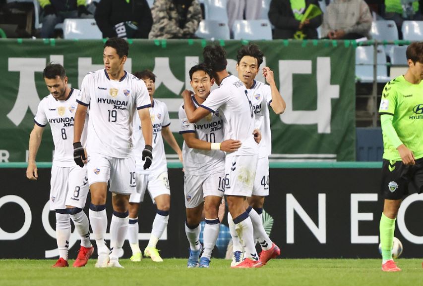 بوهانغ ستيلرز يضرب موعدًا مع أولسان هيونداي.. في نصف نهائي دوري أبطال آسيا