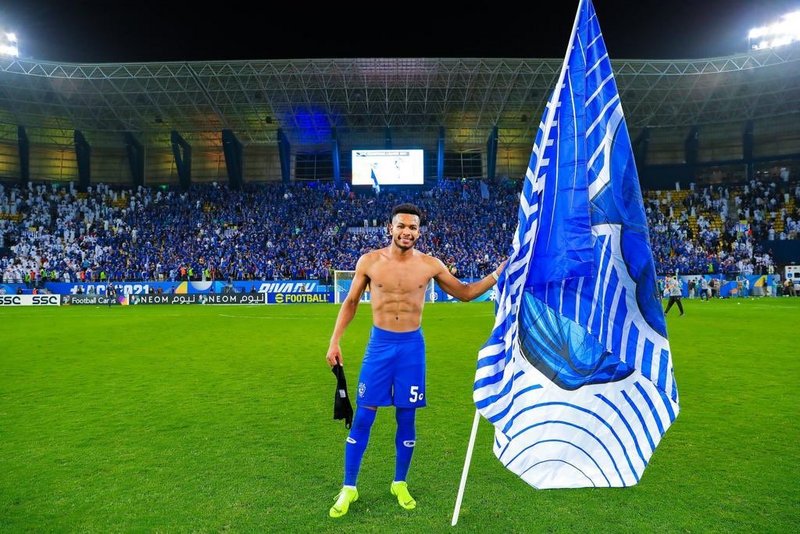 لاعب الهلال البليهي: الكأس سعودي .. والموجودون فيهم الخير والبركة
