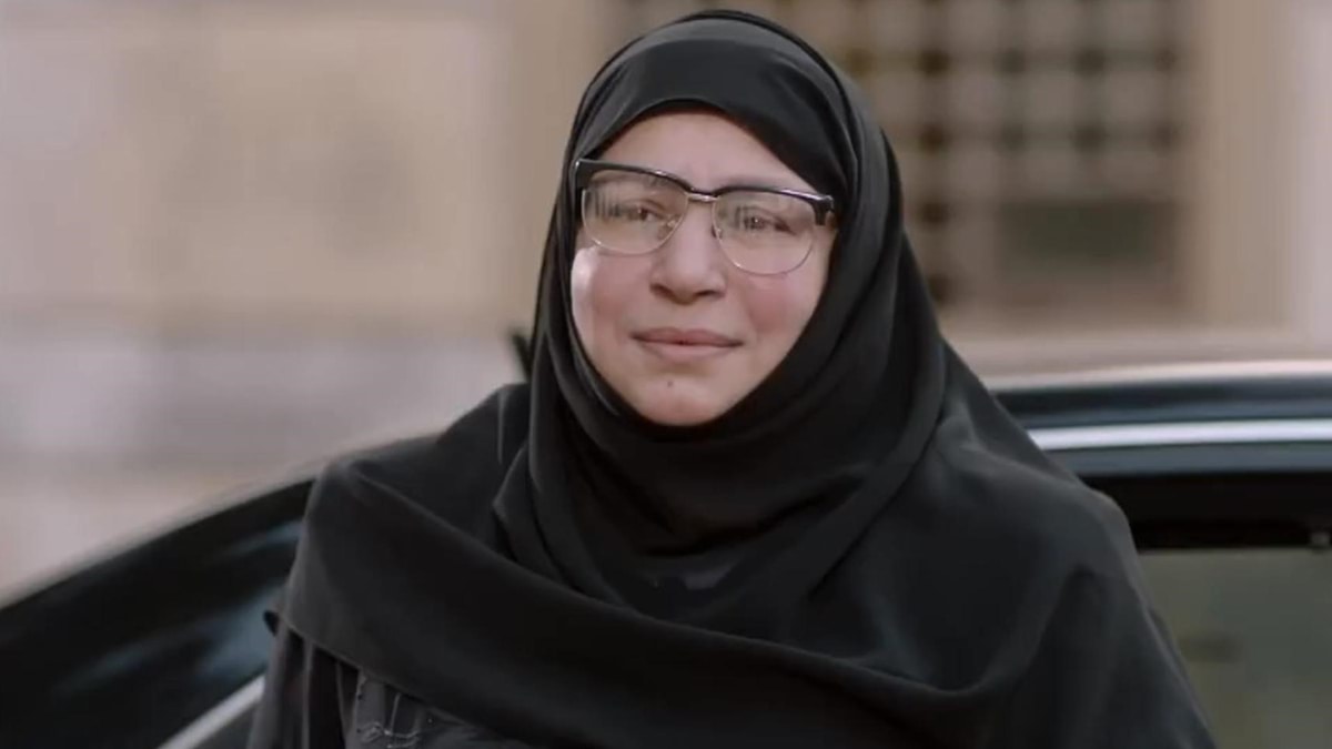 ما حقيقة الصورة المتداولة لـ ابنتي عبلة كامل بعدما أتمتا حفظ القران؟