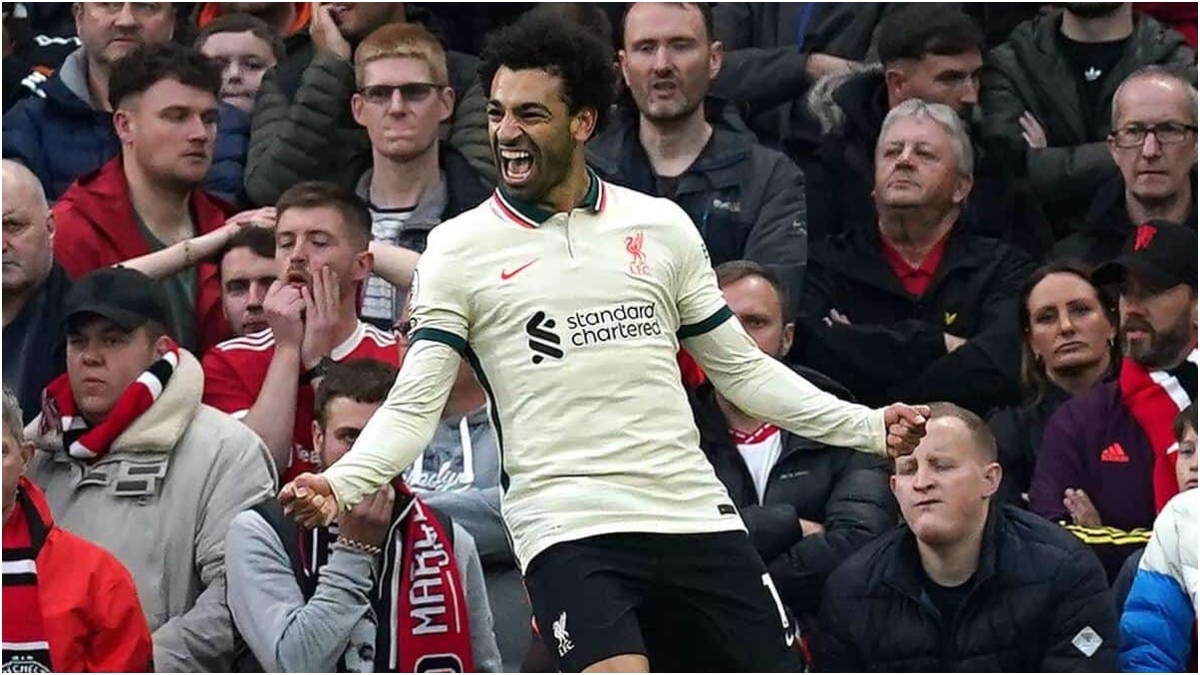 هنيدي بينهم.. النجوم يحتفلون بهاتريك محمد صلاح بمرمى مانشستر يونايتد