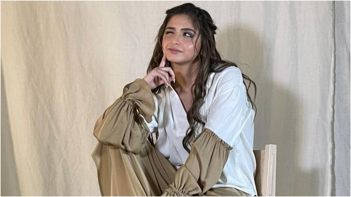 حلا الترك: عشت بحالة اكتئاب.. وعمتي تساعدني في دبي -صور