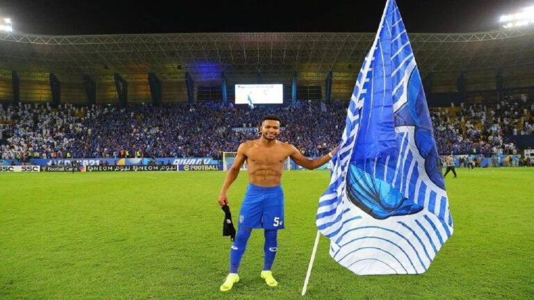 لقطة للبليهي بعلم الهلال تشعل النار: الأرض أرضي