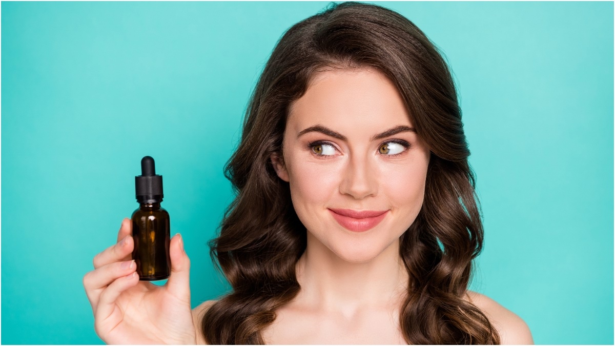 زيت المغنيسيوم.. ما فائدته لشعرك ومتى لا تستخدميه؟